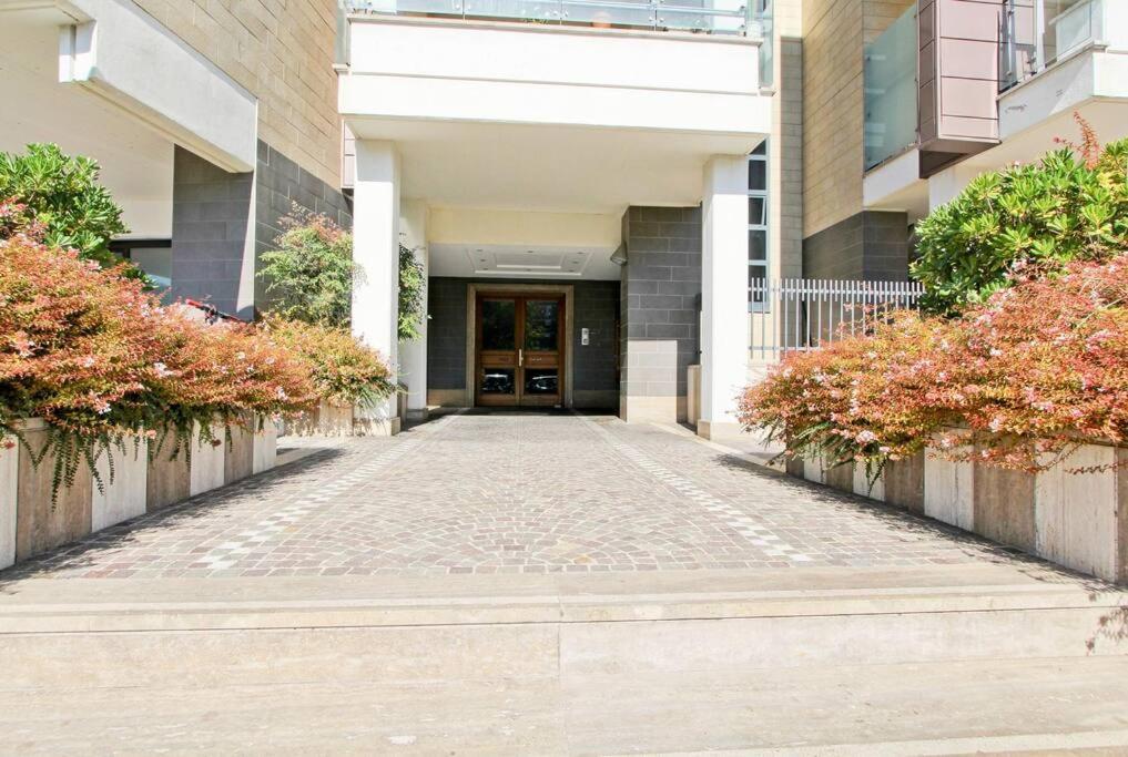 Cozy Terrace Apt Close To Eataly And Metro Piramide Roma Exterior foto